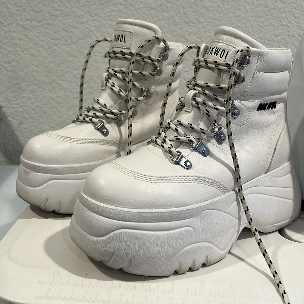 Nokwol Scared Platform Tennis Shoes women’s size 7.5